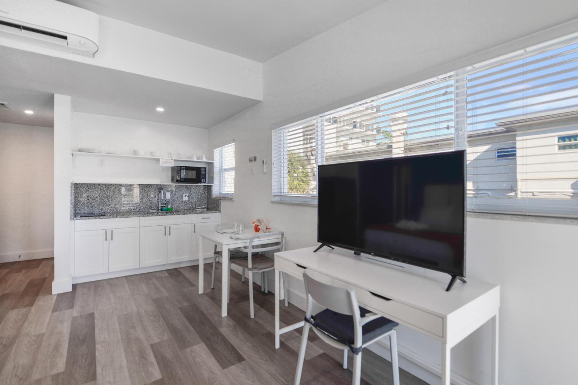 Spacious Studio With Balcony And Parking At The Beach -M46 Hollywood Ngoại thất bức ảnh